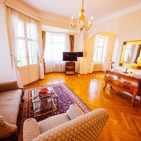 克恩顿费尔登酒店 酒店 沃尔特湖畔韦尔登