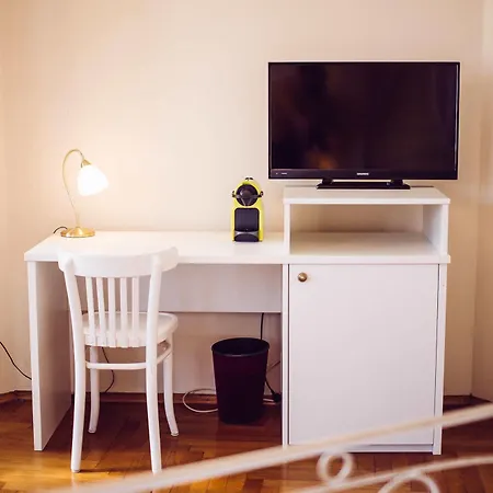 克恩顿费尔登酒店 酒店