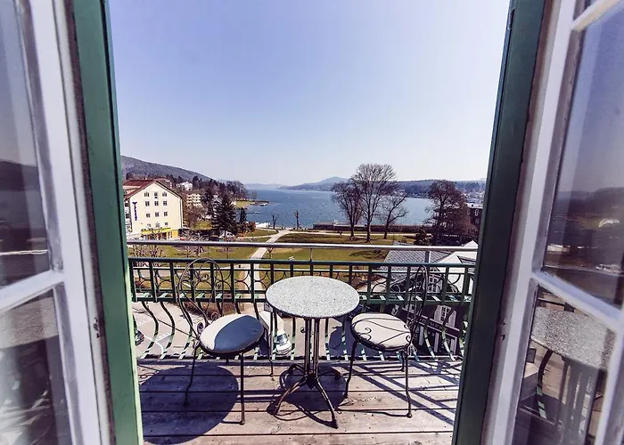 Hotel Carinthia Velden 4*