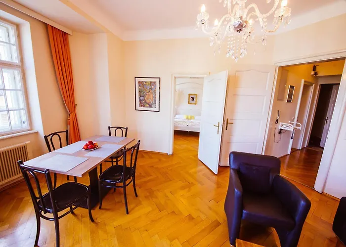 Hotel Carinthia Velden 4*