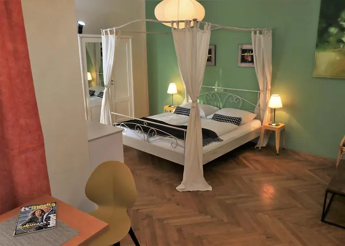 Hotel Carinthia Velden 4*